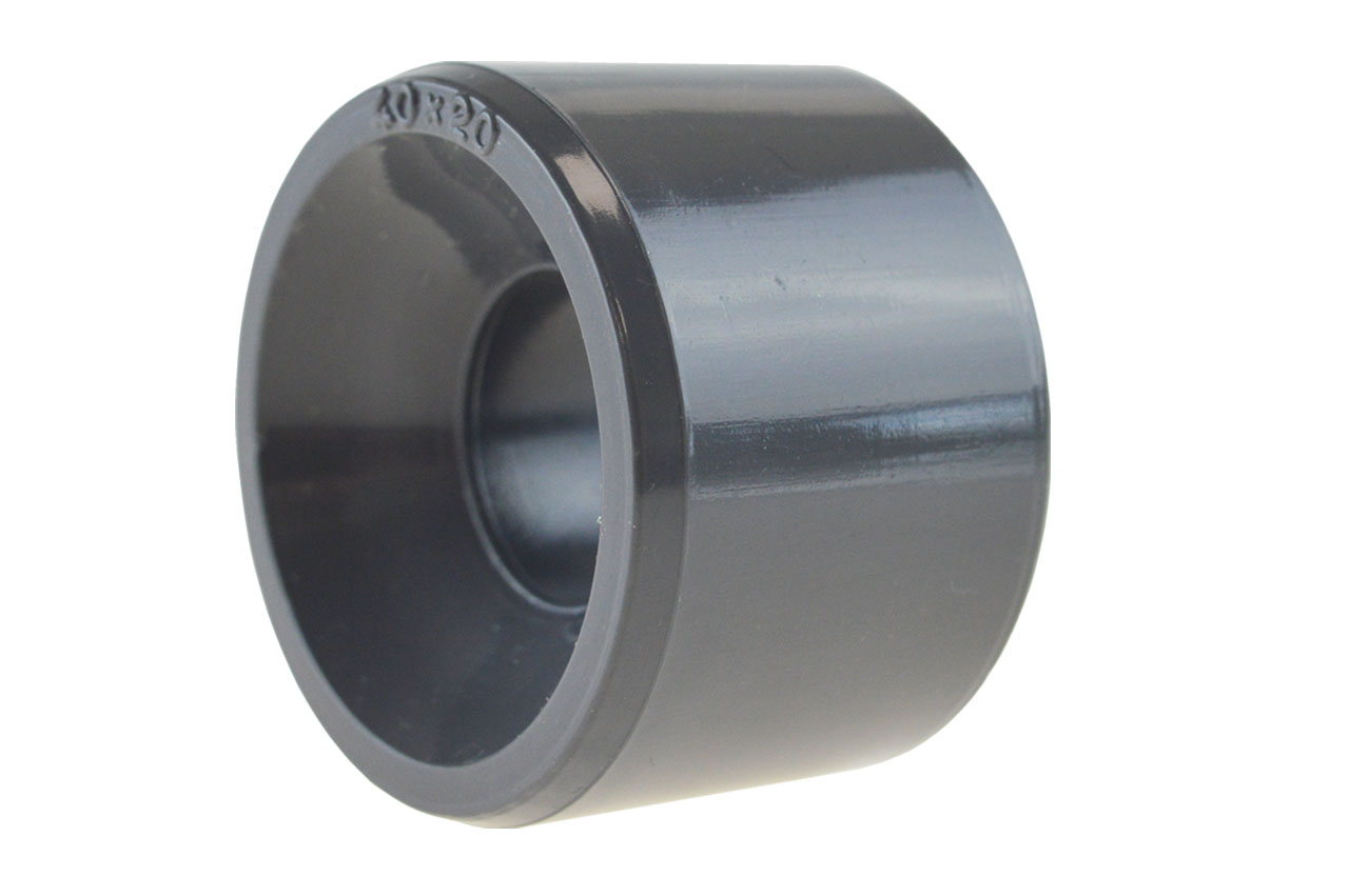 Reduktion kurz mit Klebemuffe und Stutzen, PVC-U